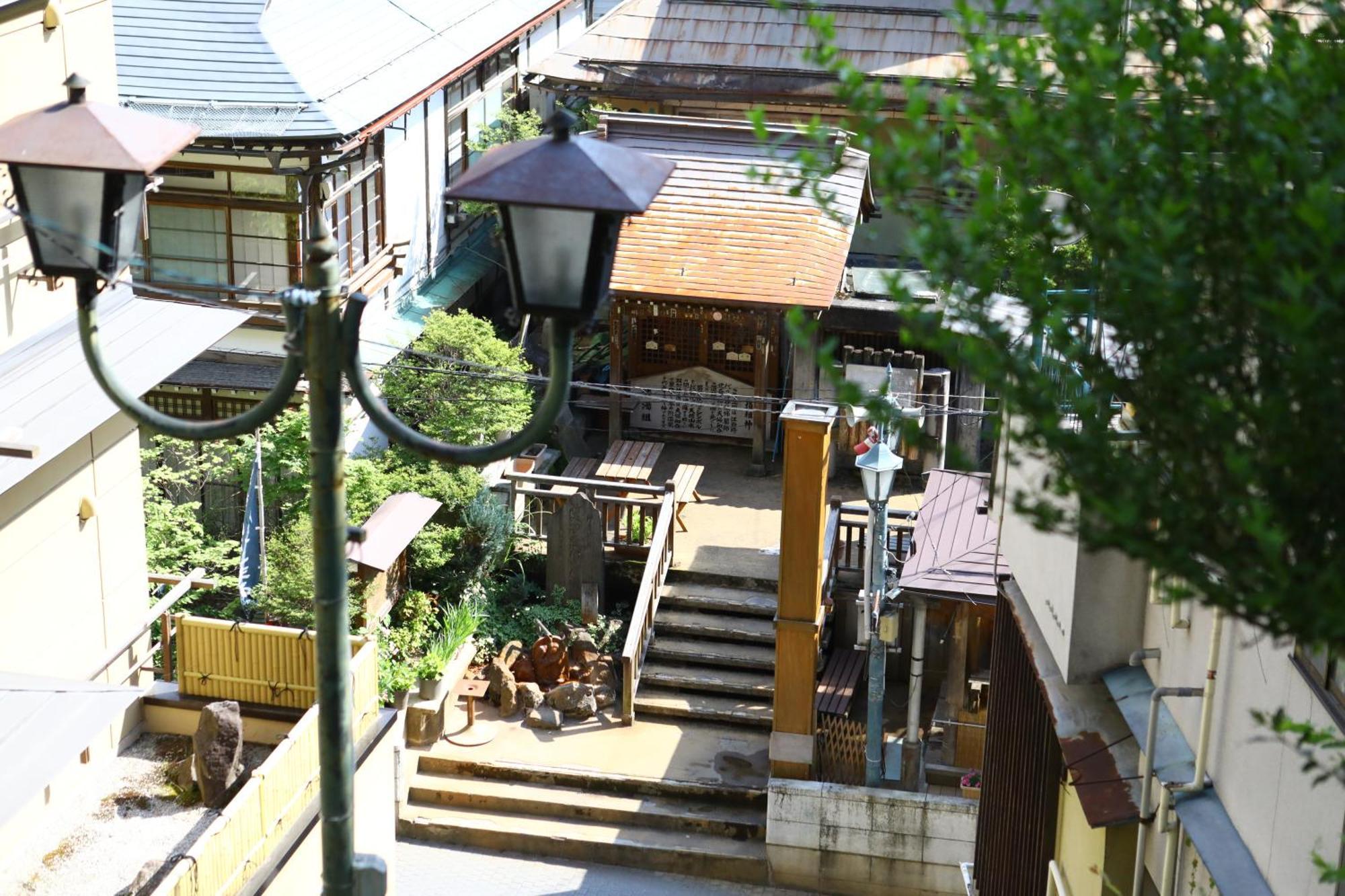 Ikariya Ryokan Yamanouchi  Exterior photo